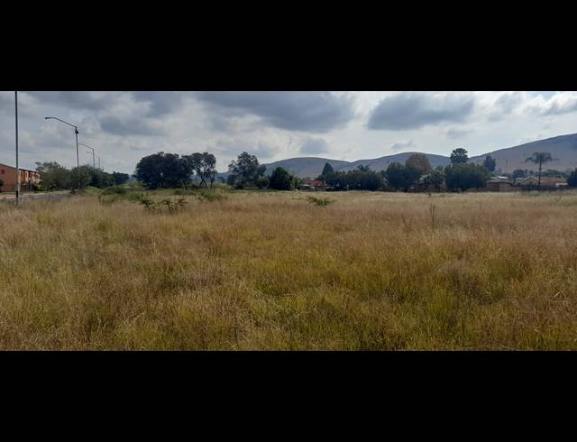 8,224M² VACANT LAND FOR SALE IN SUIDERBERG